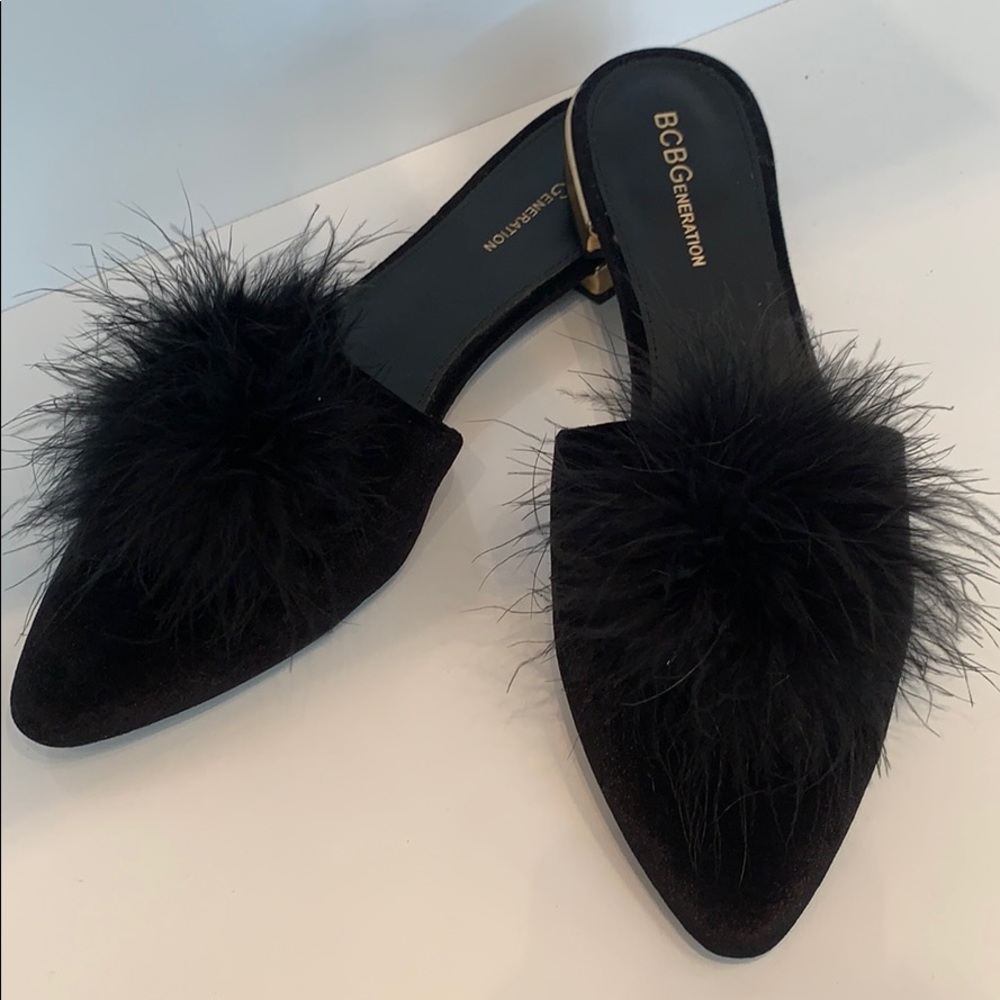 COPY - BCBGeneration black flats with pom pom sz 8.5